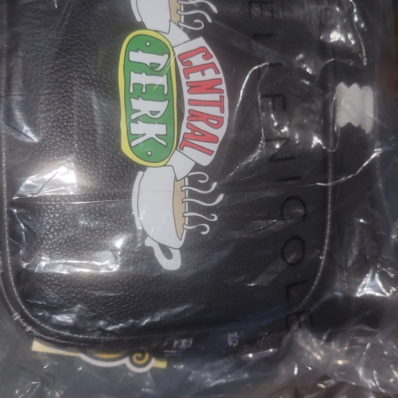 Dani By Danielle Nicole Friends Central Perk Logo Crossbody Bag - Picture 6 of 7